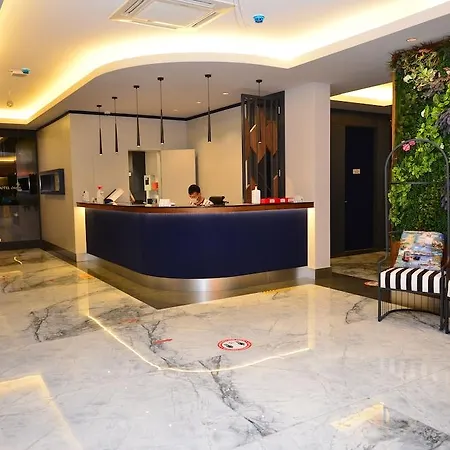 Hotell Oasis 3*