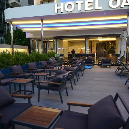 מלון Oasis 3*